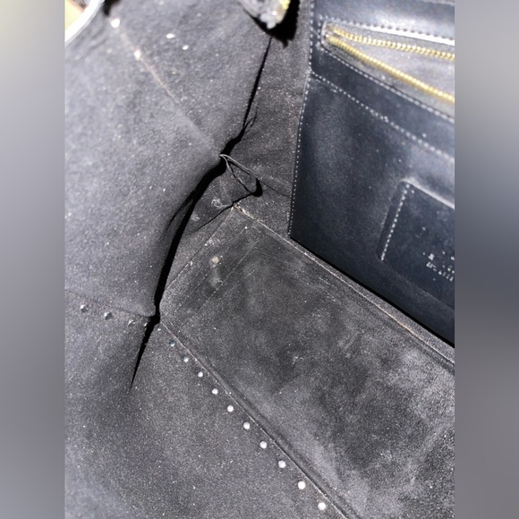 GUC: A beautiful black leather DKNY tote - Picture 7 of 16